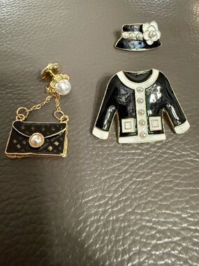 3 piece Black & White Jacket Brooch Set with Pearl Bag Pin